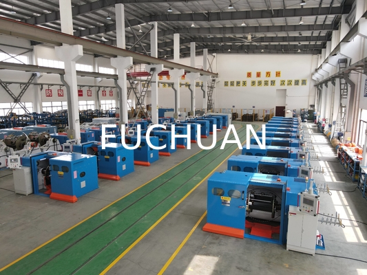 เครื่องทําสายทองแดงแบบอัตโนมัติทํางานด้วยไฟฟ้า ด้วยความดัน 220V/380V และพลังงาน 7.5KW